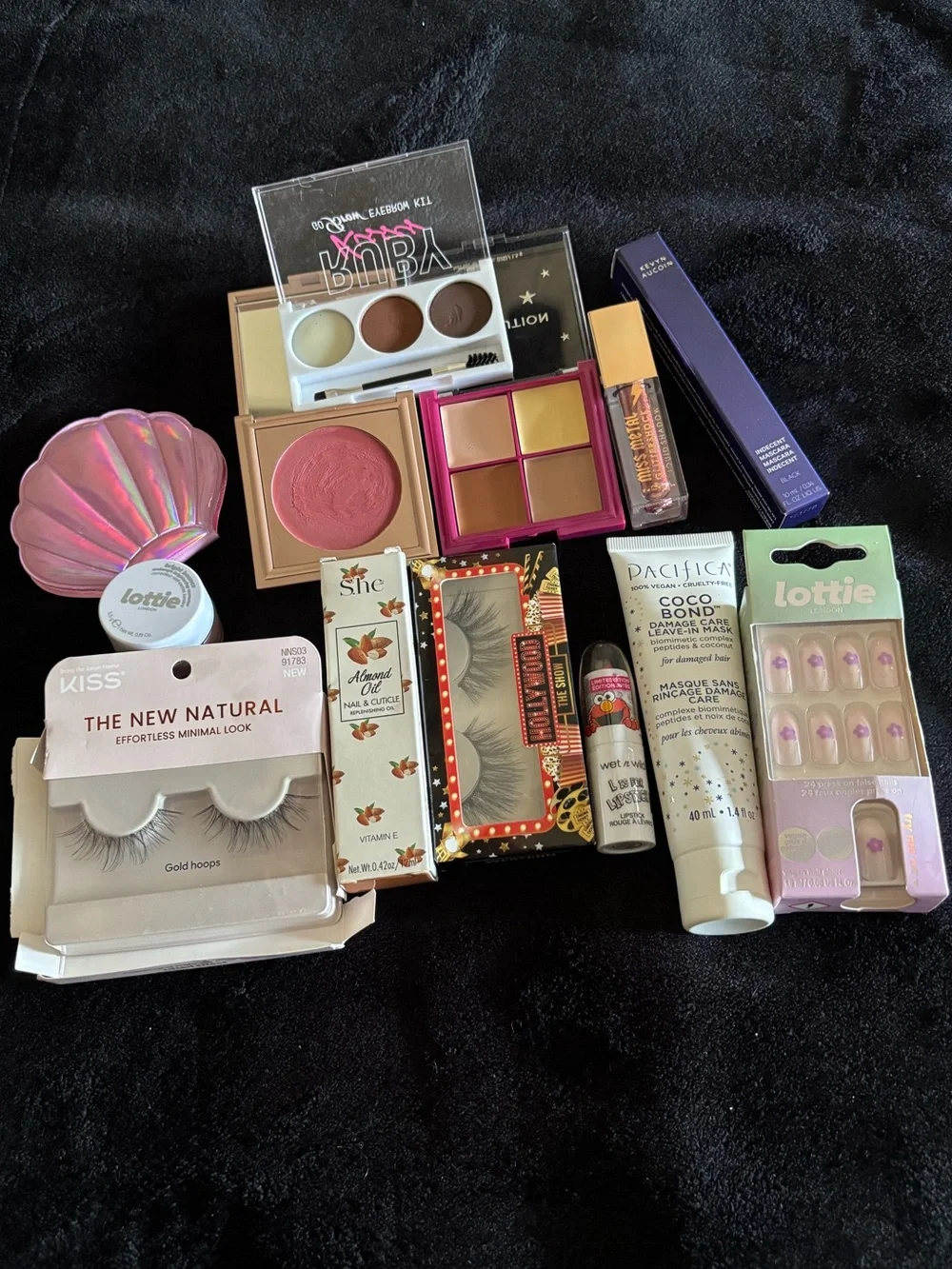 Makeup Bundle Includes New & Lightly Used- Makeup Artist Trying To Declutter